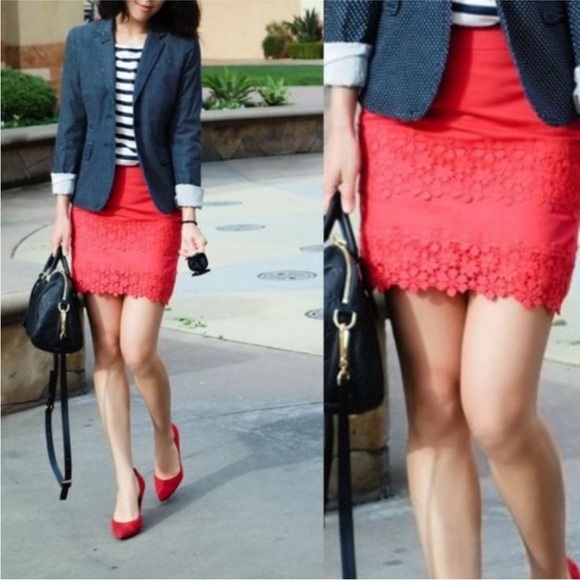 J. CREW Red Lace Daisies Scalloped Edge High Waisted Mini Skirt - Size 00 - Picture 2 of 11